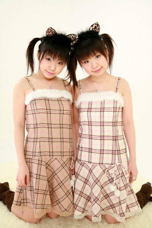 JSexNetwork Presents Twin Actress Airi and Meiri Photos - あ い り*め い り.