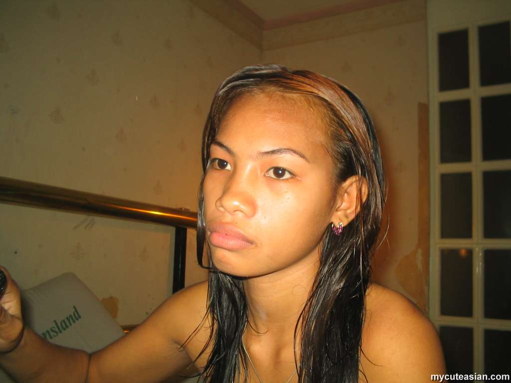 MyCuteAsian filipino Shy asian teen shows her tiny pussy Pics