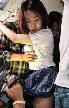 Schoolgirl Yuna Satsuki's asian blowjob and public fuck